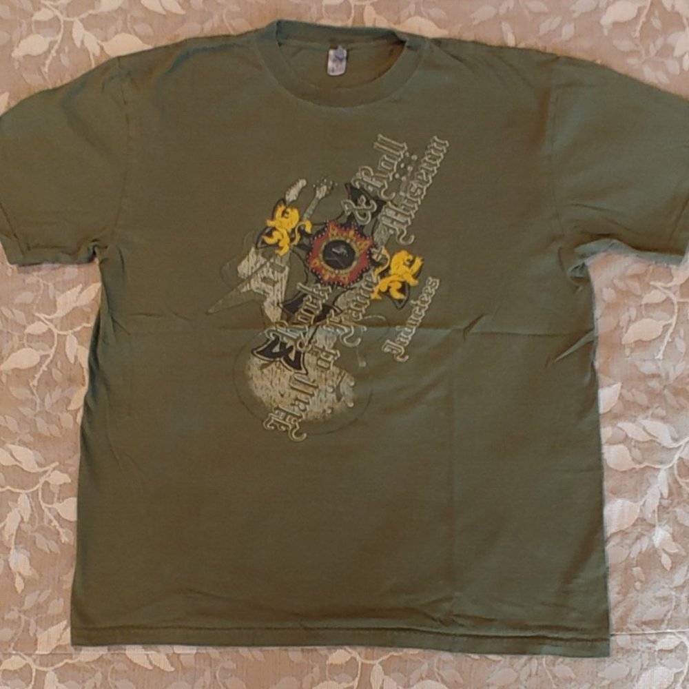 Vintage Rock & Roll Hall of Fame Large SS T-shirt from 2009